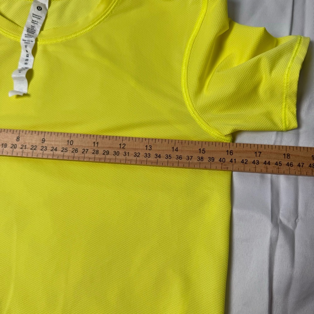 Lululemon High-Neck Running and Training T-Shirt LW3EOGS - Picture 7 of 8